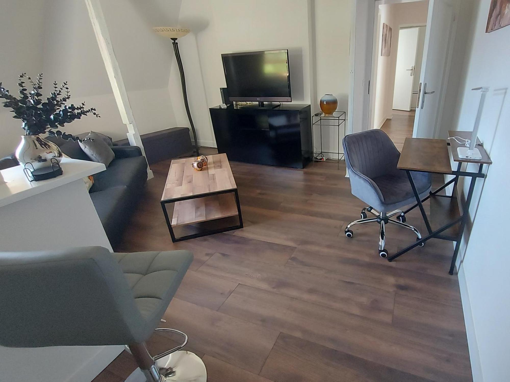 קרפלד City Apartment, Ferienwohnung 3 Zkdb, Balkon, Dachgeschoss, Naehe Duesseldorf מראה חיצוני תמונה