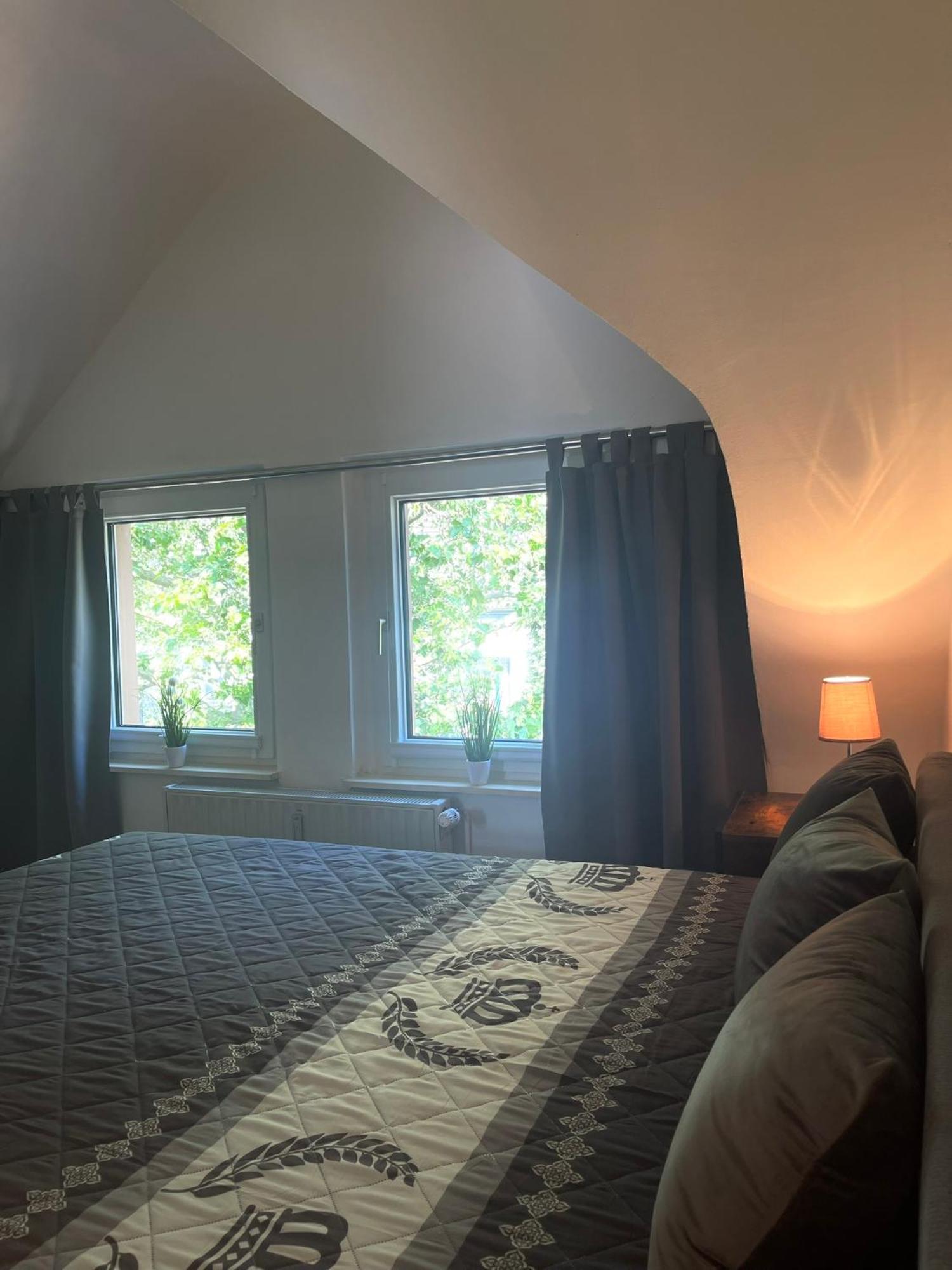 קרפלד City Apartment, Ferienwohnung 3 Zkdb, Balkon, Dachgeschoss, Naehe Duesseldorf מראה חיצוני תמונה