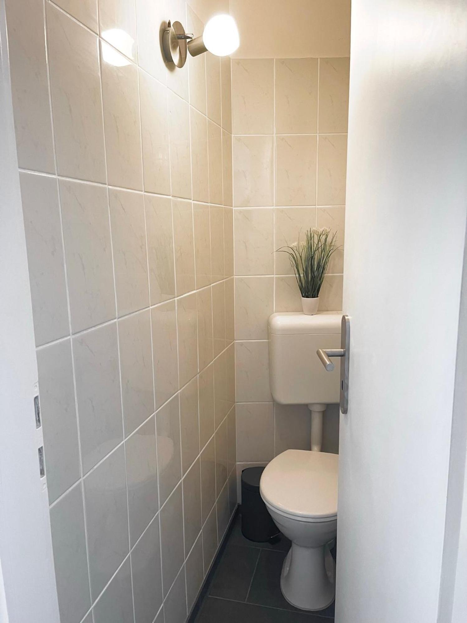 קרפלד City Apartment, Ferienwohnung 3 Zkdb, Balkon, Dachgeschoss, Naehe Duesseldorf מראה חיצוני תמונה